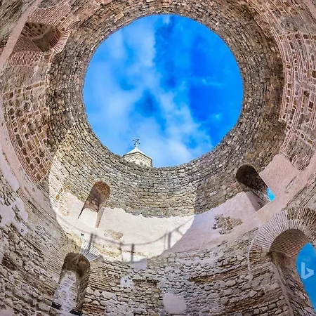 Daire Lux Cindro In Center